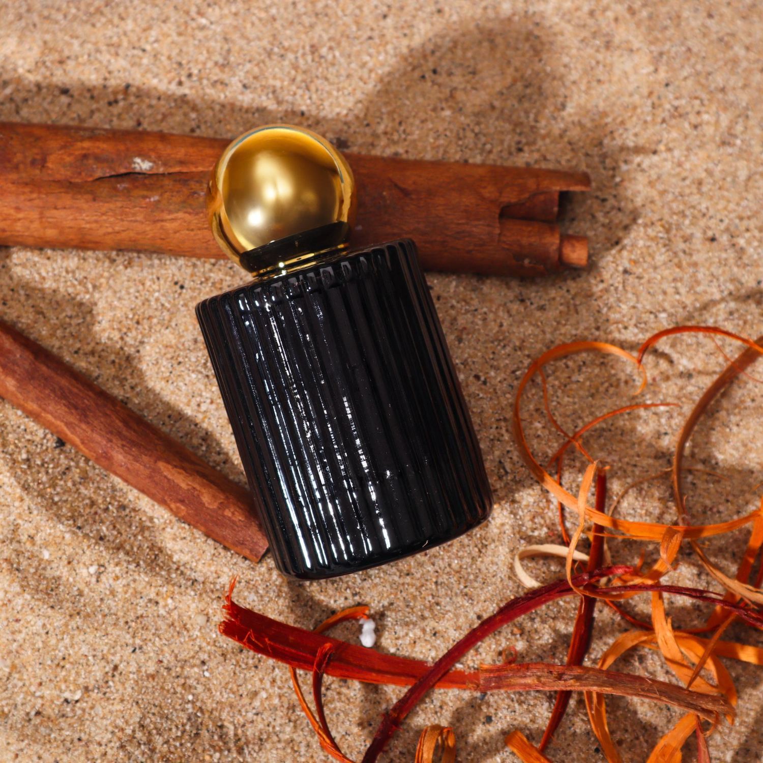 The Art of Scent: Cinnamon and Citrus for Men